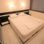 Menada Horyzont Apartment *